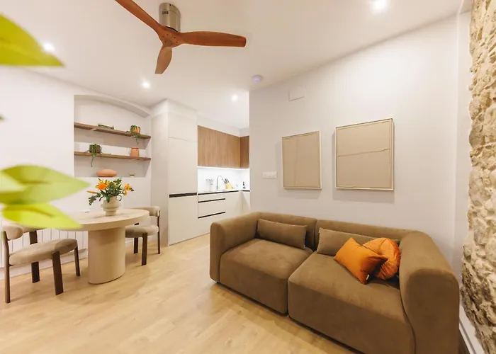 Bravissimo Sant Josep, Cosy * خيرونا