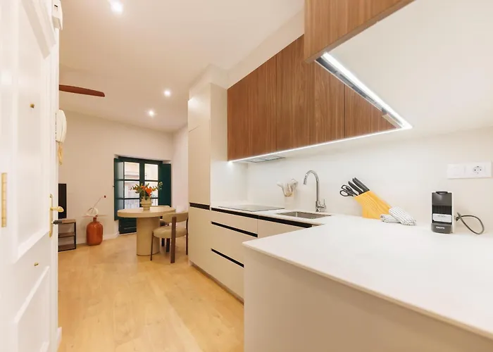 Bravissimo Sant Josep, Cosy ז'ירונה