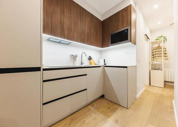 Bravissimo Sant Josep, Cosy